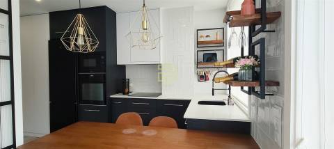 Apartamento T1 com  terraço em Leça da Palmeira