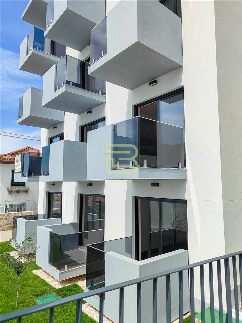 Apartamento T3 novo , num Condomínio Fechado, em Vila Nova de Gaia