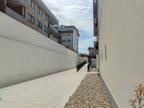 Apartamento T3 novo , num Condomínio Fechado, em Vila Nova de Gaia