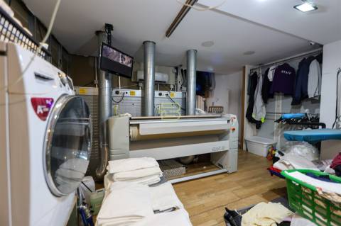 Trespasse de Lavandaria, com Alta Rentabilidade, em Águas Santas, a poucos metros do Continente.