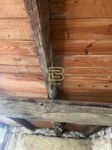 CASA em PEDRA com TERRENO para RECUPERAR ao Seu Gosto!