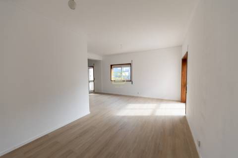 Apartamento T2 em Baguim do Monte — A sua nova casa à beira do Metro