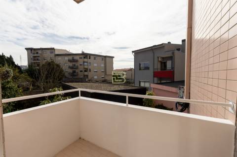 Apartamento T2 em Baguim do Monte — A sua nova casa à beira do Metro