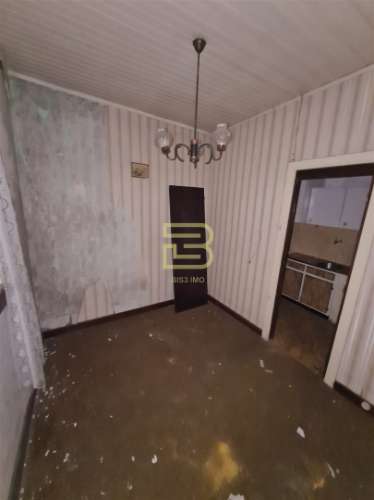 Moradia para remodelação integral com PIP aprovado em Ramalde, Porto