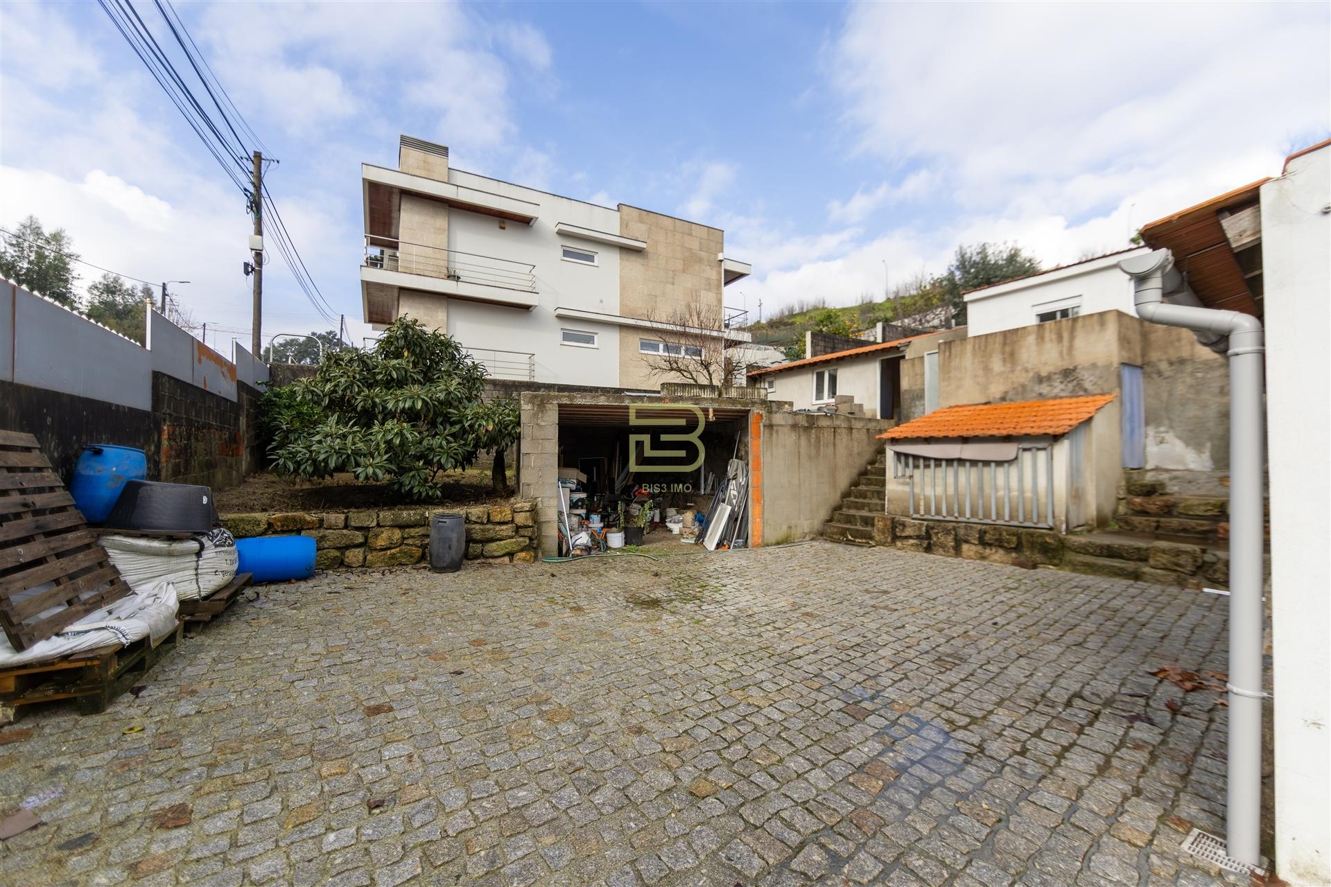 4 Habitações sem inquilinos para venda em Rio Tinto.