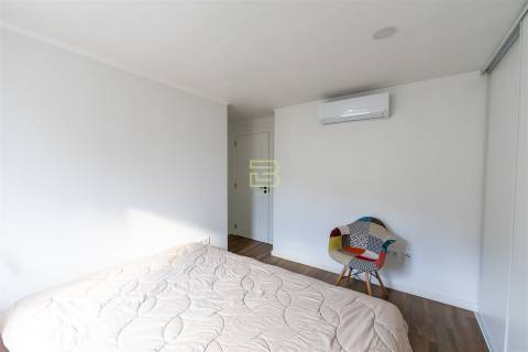 4 Habitações sem inquilinos para venda em Rio Tinto.