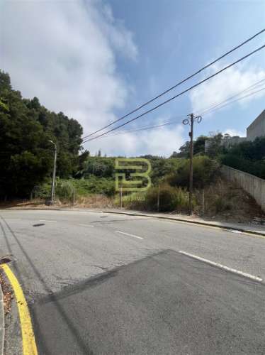 A 200m do Rio Douro: Terreno com Potencial Construção em Localização Premium