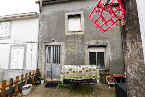 Casa ilha T2, em Paranhos, Porto