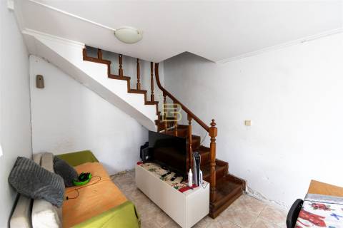 Casa ilha T2, em Paranhos, Porto