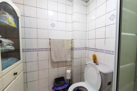 Casa ilha T2, em Paranhos, Porto