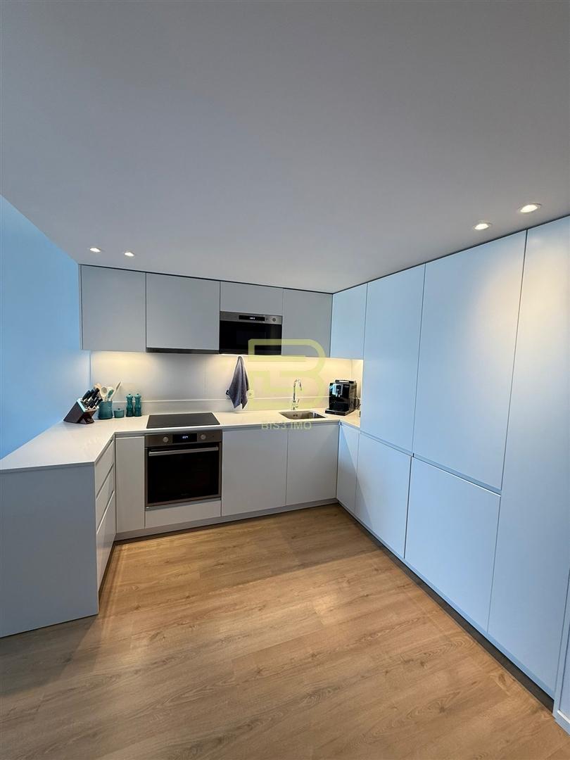 Apartamento T2, com varanda na Rua Pinto Bessa, Porto