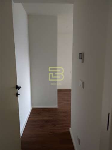 Apartamento T3 novo, com terraço em Vila Nova de Gaia