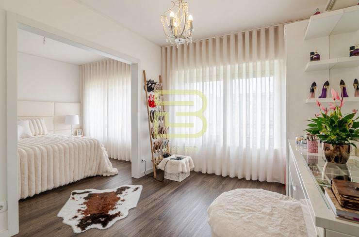 Apartamento T3 mobilado, convertido num T2(possibilidade de reverter para T3),  em S. Mamede Infesta