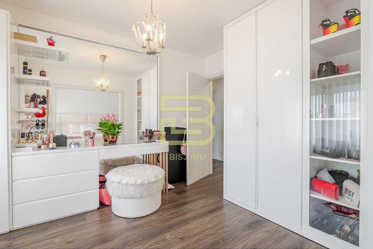 Apartamento T3 mobilado, convertido num T2(possibilidade de reverter para T3),  em S. Mamede Infesta