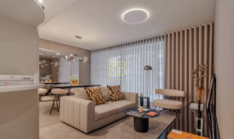 T2 nos Jardins da Arrábida, com vista ampla e desafogada sobre o Rio Douro.