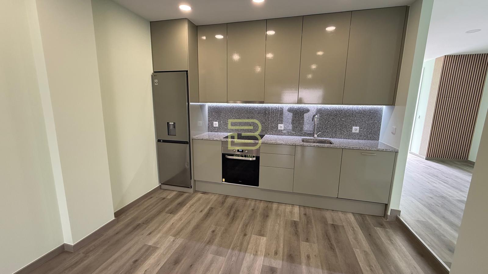 T3 Totalmente Renovado | Rés do Chão | Mafamude – Vila Nova de Gaia