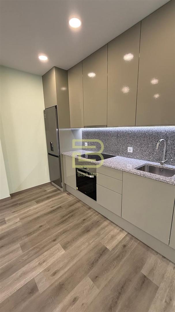 T3 Totalmente Renovado | Rés do Chão | Mafamude – Vila Nova de Gaia