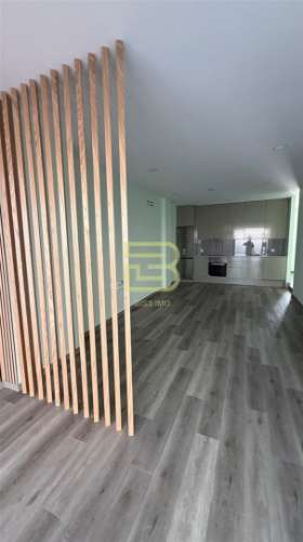 T3 Totalmente Renovado | Rés do Chão | Mafamude – Vila Nova de Gaia