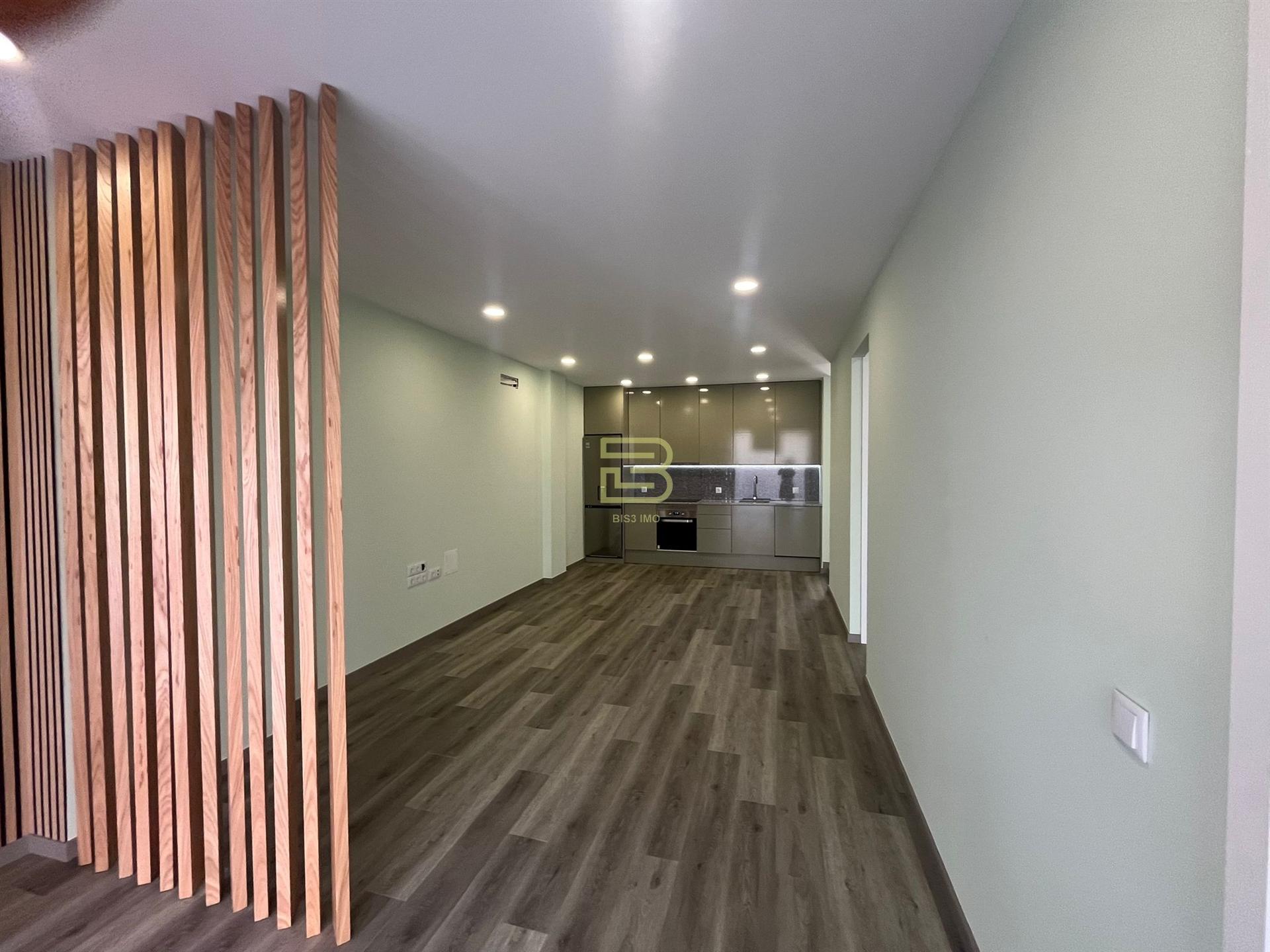 T3+1 Totalmente Renovado | Rés do Chão | Mafamude – Vila Nova de Gaia