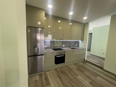 T3+1 Totalmente Renovado | Rés do Chão | Mafamude – Vila Nova de Gaia