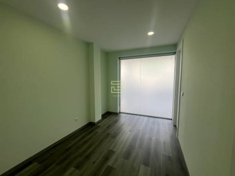 T3+1 Totalmente Renovado | Rés do Chão | Mafamude – Vila Nova de Gaia