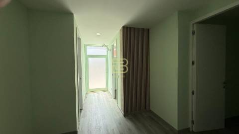 T3+1 Totalmente Renovado | Rés do Chão | Mafamude – Vila Nova de Gaia