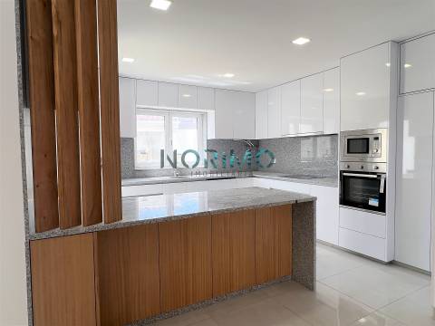 Moradia T3  Centro Póvoa de Varzim