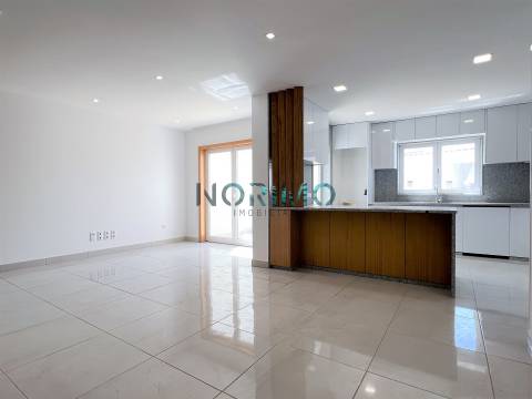 Moradia T3  Centro Póvoa de Varzim