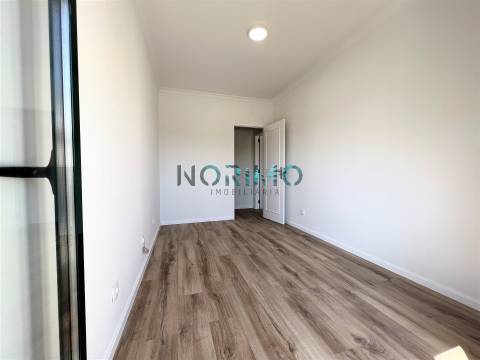 Apartamento T2 Venda em Póvoa de Varzim, Beiriz e Argivai,Póvoa de Varzim