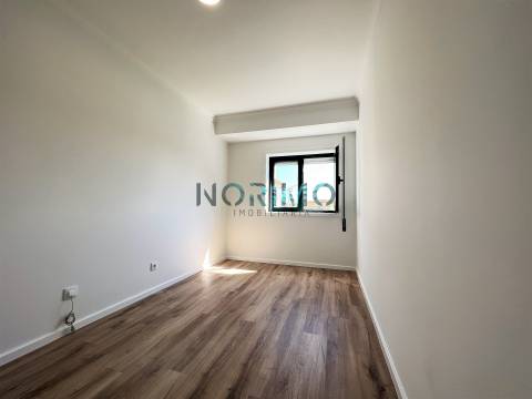 Apartamento T2 Venda em Póvoa de Varzim, Beiriz e Argivai,Póvoa de Varzim