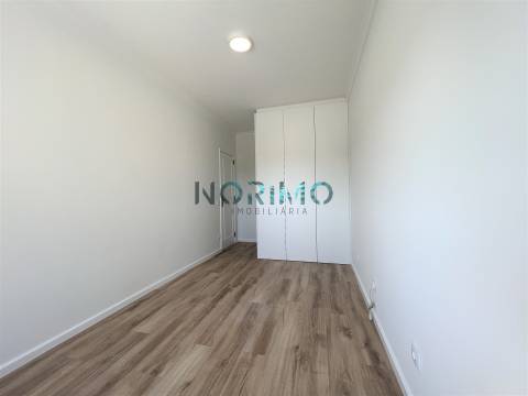 Apartamento T2 Venda em Póvoa de Varzim, Beiriz e Argivai,Póvoa de Varzim
