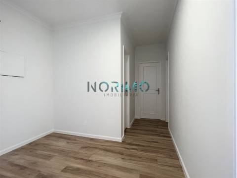 Apartamento T2 Venda em Póvoa de Varzim, Beiriz e Argivai,Póvoa de Varzim