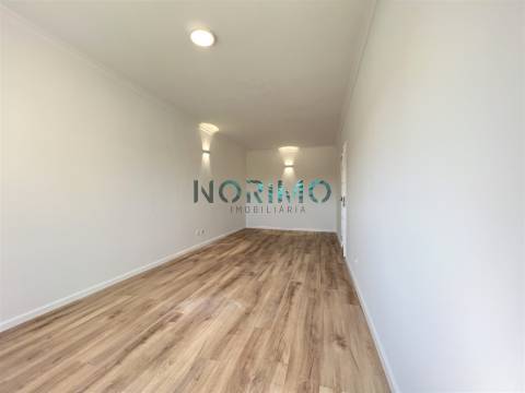 Apartamento T2 Venda em Póvoa de Varzim, Beiriz e Argivai,Póvoa de Varzim