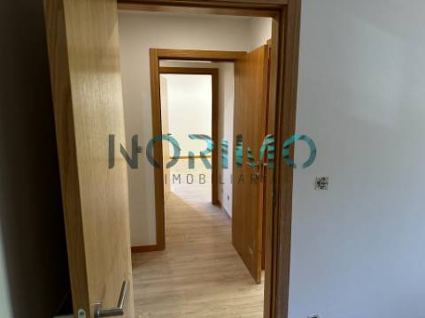 Apartamento T2 Venda em Ramalde,Porto