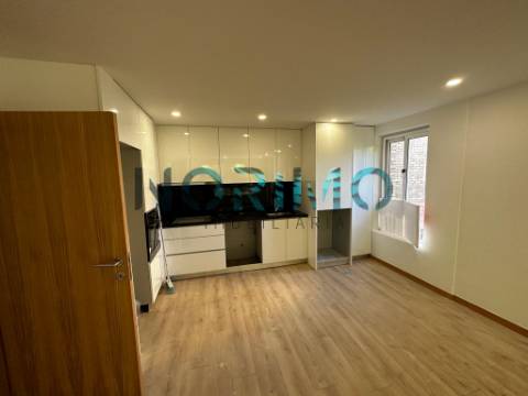 Apartamento T2 Venda em Ramalde,Porto