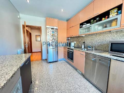 Apartamento T3 Venda em Póvoa de Varzim, Beiriz e Argivai,Póvoa de Varzim