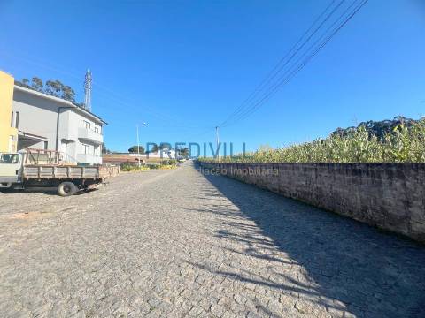 Terreno Para Construção  Venda em Castêlo da Maia,Maia