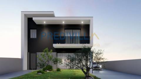 Moradia Geminada T4 Venda em Azurara,Vila do Conde