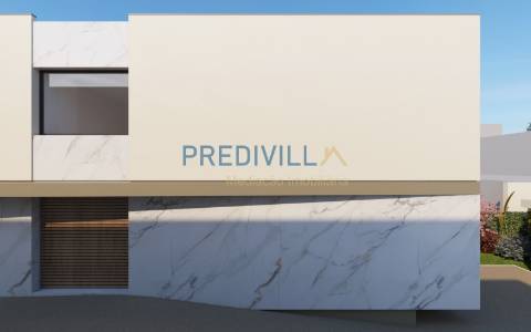 Moradia T4+1 Venda em Moreira,Maia