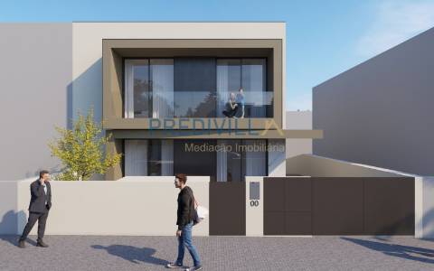 Moradia T4+1 Venda em Moreira,Maia