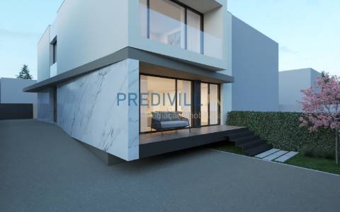 Moradia T4+1 Venda em Moreira,Maia