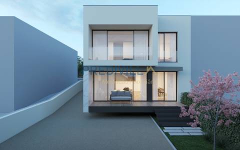 Moradia T4+1 Venda em Moreira,Maia