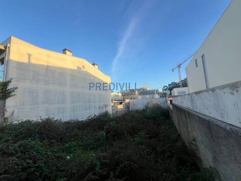 Moradia T4+1 Venda em Moreira,Maia