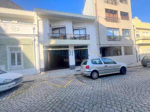 Moradia em Banda T4 Venda em Póvoa de Varzim, Beiriz e Argivai,Póvoa de Varzim