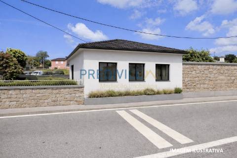 Moradia Devoluta T2 Venda em Castêlo da Maia,Maia