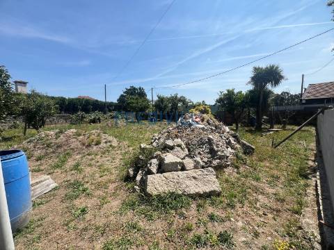 Terreno Para Construção  Venda em Castêlo da Maia,Maia