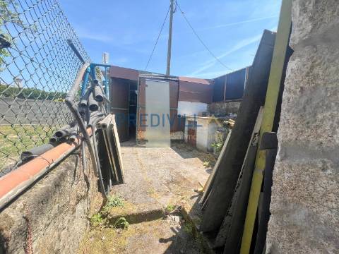 Moradia Devoluta T2 Venda em Castêlo da Maia,Maia