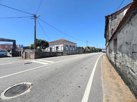 Moradia Devoluta T2 Venda em Castêlo da Maia,Maia