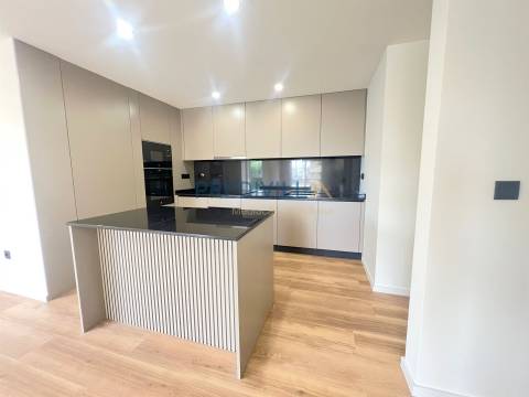 Apartamento T3 Venda em Póvoa de Varzim, Beiriz e Argivai,Póvoa de Varzim