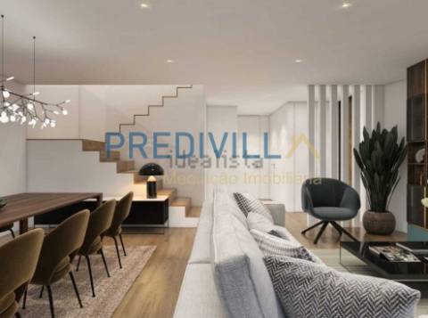 Moradia Geminada T3+1 Venda em Castêlo da Maia,Maia